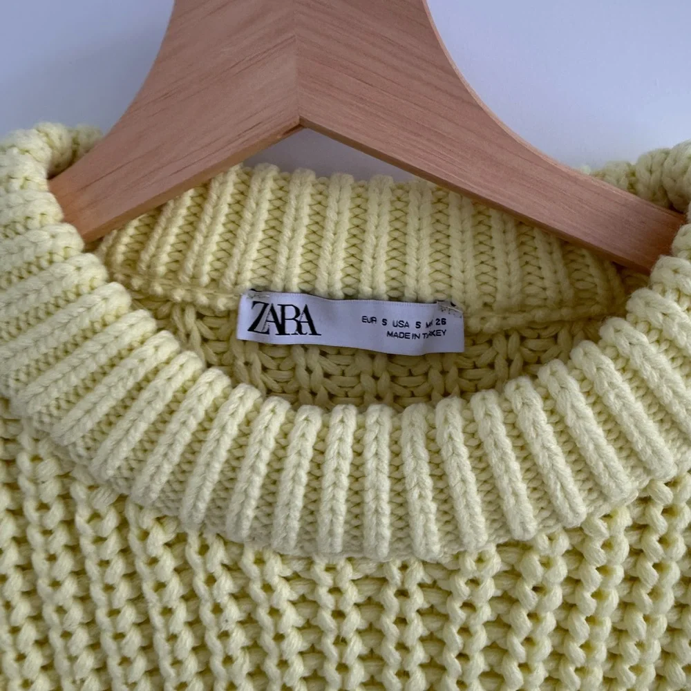 Zara Pale Yellow Chunky Crewneck Sweater - Picture 2 of 3